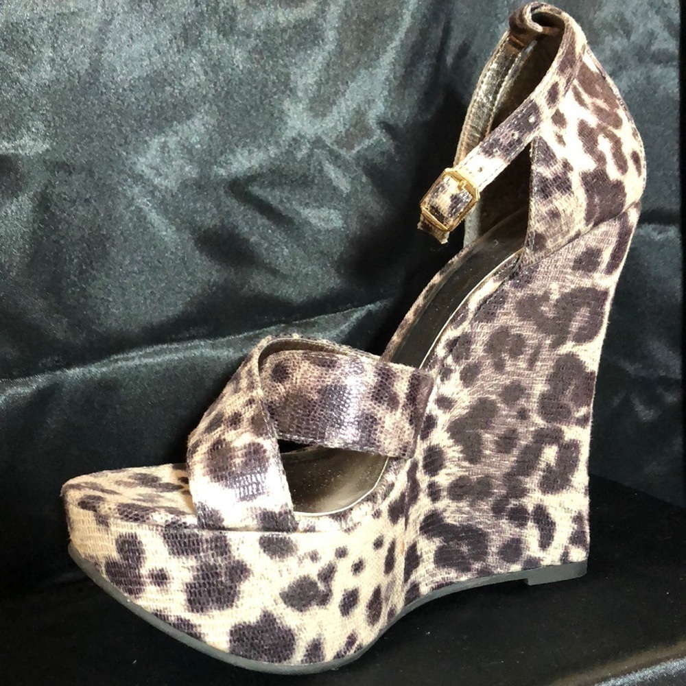 𝅺euc-cathy Jean Leopard Print Strapy Hi-Heel Wedges